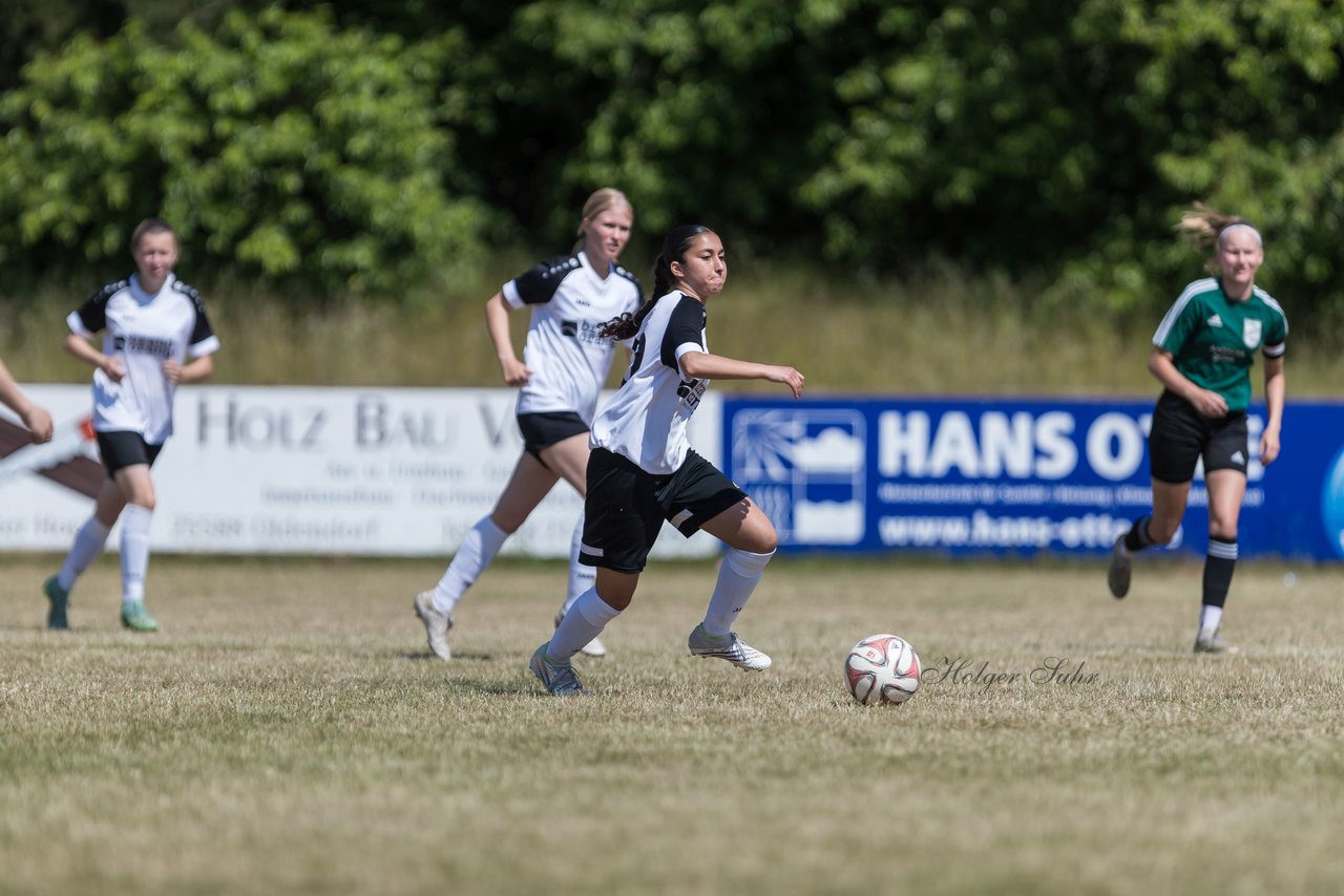 Bild 57 - wBJ TuRa Meldorf/Buesum - JFV Luebeck : Ergebnis: 1:0